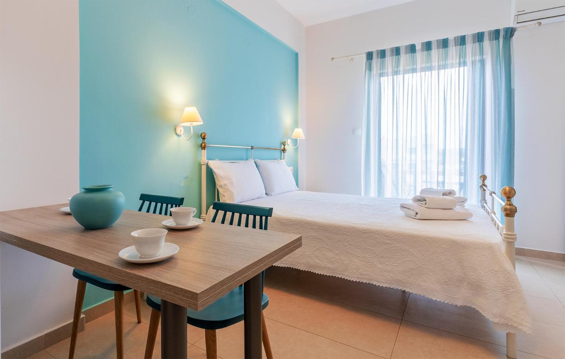 Kaiti 'S Studios & Apartments Palaiochora Bagian luar foto